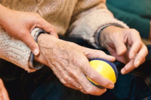 Altenpflege mit Herz, seriöse Seniorenbetreuung zu Hause